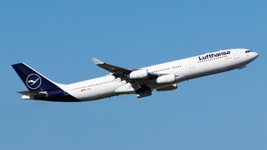 Photo of D-AIGO - Airbus A340-313 operated by Lufthansa
