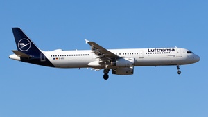 Photo with serial 4073 - Airbus A321-231