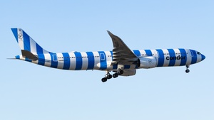 Photo of D-ANRT - Airbus A330-941 operated by Condor