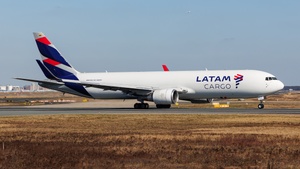 Photo of N418LA - Boeing 767-316F(ER) operated by LATAM Cargo Colombia