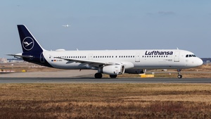 Photo of D-AIRU - Airbus A321-131 operated by Lufthansa