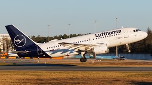 Photo of D-AILC - Airbus A319-114 operated by Lufthansa