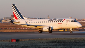 Photo of F-HBXJ - Embraer ERJ-170STD operated by Air France HOP