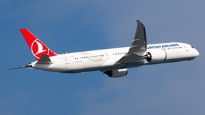 Photo of TC-LLJ - Boeing 787-9 Dreamliner operated by Turkish Airlines