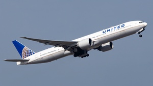 Photo of N2138U - Boeing 777-322(ER) operated by United Airlines
