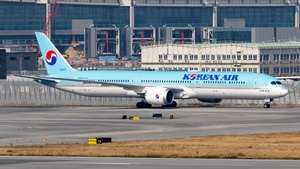 Photo of HL8570 - Boeing 787-10 Dreamliner operated by Korean Air