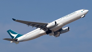 Photo of B-HLV - Airbus A330-343 operated by Cathay Pacific Airways