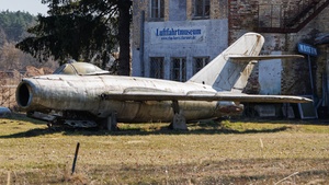 Photo of 25 - Mikoyan-Gurevich MiG-17 Fresco-A operated by Soviet Air Forces