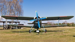 826 - Antonov An-2T