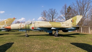 Photo of 821 - Mikoyan-Gurevich MiG-21PF Fishbed-D operated by German Democratic Republic Air Force