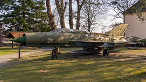 22+42 - Mikoyan-Gurevich MiG-21SPS Fishbed-F