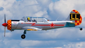 Photo of N652Y - Yakovlev Yak-52TW operated by Private