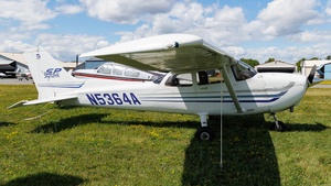 Photo of N5364A - Cessna 172S Skyhawk SP operated by Bradley Flying Association