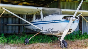 Photo of N4086U - Cessna 150E operated by Private