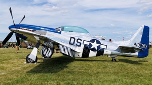 Photo of NL351DT - North American TF-51D Mustang operated by Stallion 51