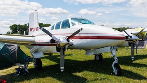 Photo of N117WB - Beechcraft D50C Twin Bonanza operated by Private