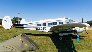 Photo of N5609D - Beechcraft E18S operated by Private