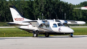 Photo of N2100T - Mitsubishi MU-2B-20 operated by Private