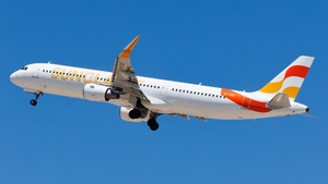 Photo of OY-TCE - Airbus A321-211 operated by Sunclass Airlines