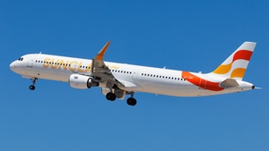 Photo of OY-TCH - Airbus A321-211 operated by Sunclass Airlines