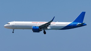 Photo of G-HLYO - Airbus A321-251NX operated by Jet2