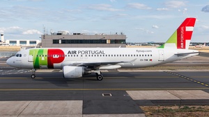 Photo of CS-TNM - Airbus A320-214 operated by TAP Air Portugal