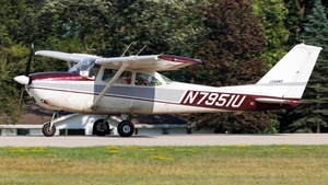 Photo of N7951U - Cessna 172F Skyhawk operated by Private