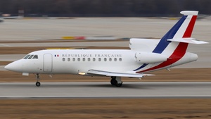 Photo of F-RAFS - Dassault Falcon 900EX operated by Government of France