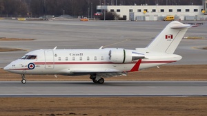 Photo of 144619 - Bombardier CC-144D Challenger operated by Royal Canadian Air Force