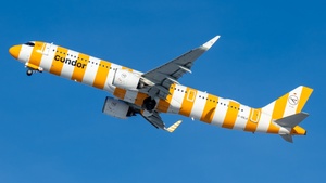 Photo of D-ANLA - Airbus A321-271NX operated by Condor