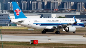 Photo of B-30DG - Airbus A320-251N operated by China Southern Airlines