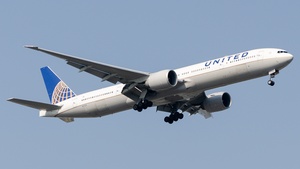 Photo of N2333U - Boeing 777-322(ER) operated by United Airlines