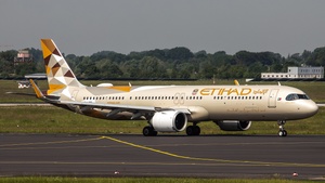Photo of A6-LRB - Airbus A321-251NX operated by Etihad Airways