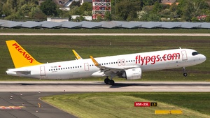 Photo of TC-RBI - Airbus A321-251NX operated by Pegasus Airlines