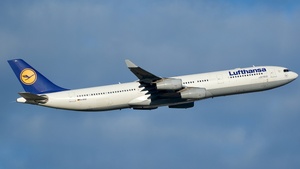 Photo of D-AIGS - Airbus A340-313 operated by Lufthansa