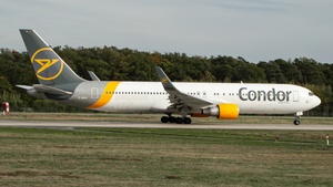Photo of D-ABUA - Boeing 767-330(ER) operated by Condor