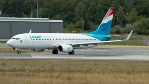 Photo of LX-LBB - Boeing 737-86J operated by Luxair