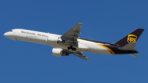 Photo of N426UP - Boeing 757-24APF operated by UPS United Parcel Service