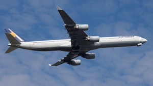 D-AIHY - Airbus A340-642