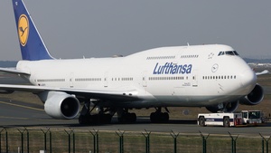 D-ABYQ - Boeing 747-830