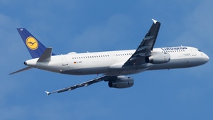 D-AIRT - Airbus A321-131