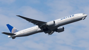 N2644U - Boeing 777-322(ER)
