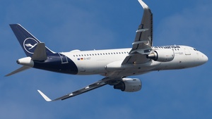 D-AIZT - Airbus A320-214