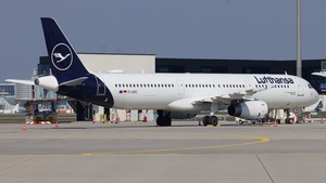 D-AIRU - Airbus A321-131