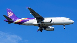 Photo of HS-TXA - Airbus A320-232 operated by Thai Airways International