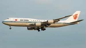 Photo with serial 44933 - Boeing 747-89L