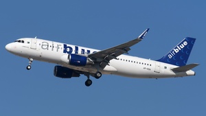 Photo of AP-EDA - Airbus A320-214 operated by Airblue
