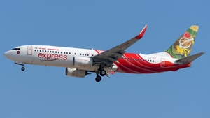 Photo of VT-GHK - Boeing 737-86N operated by Air India Express