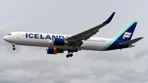 Photo of TF-ISN - Boeing 767-319(ER) operated by Icelandair