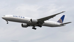 Photo of N2846U - Boeing 777-322(ER) operated by United Airlines